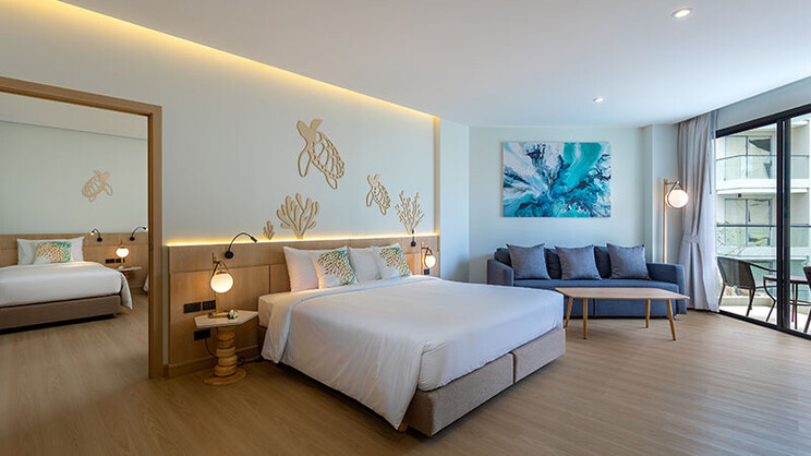 Grand Family Pool View 